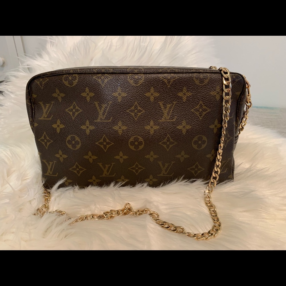 SOLD Louis Vuitton Trousse Crossbody